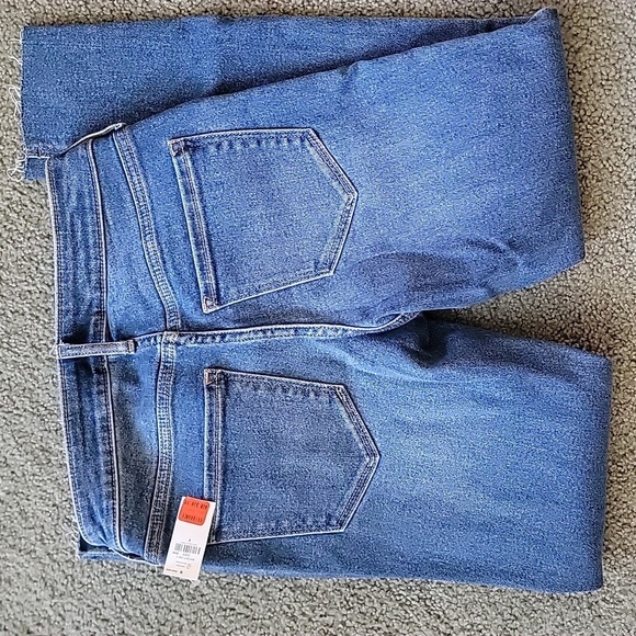 Old Navy Jeans - Picture 5 of 5